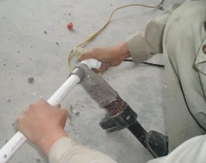 西岗漏水维修电话